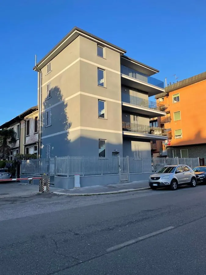 Carissimi 4 Apartment Milan 0*,  Italy